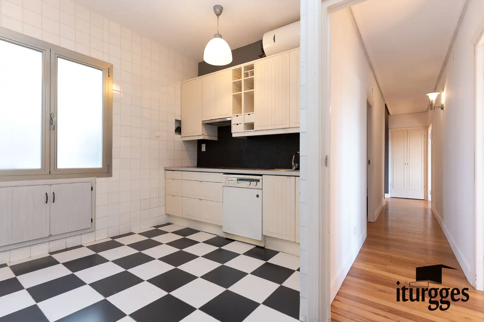 Cocina de Piso en venta en Gernika-Lumo con Calefacción y Internet
