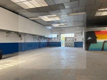 Gewerbefläche zum Verkauf in Calle Paral.Lel 88