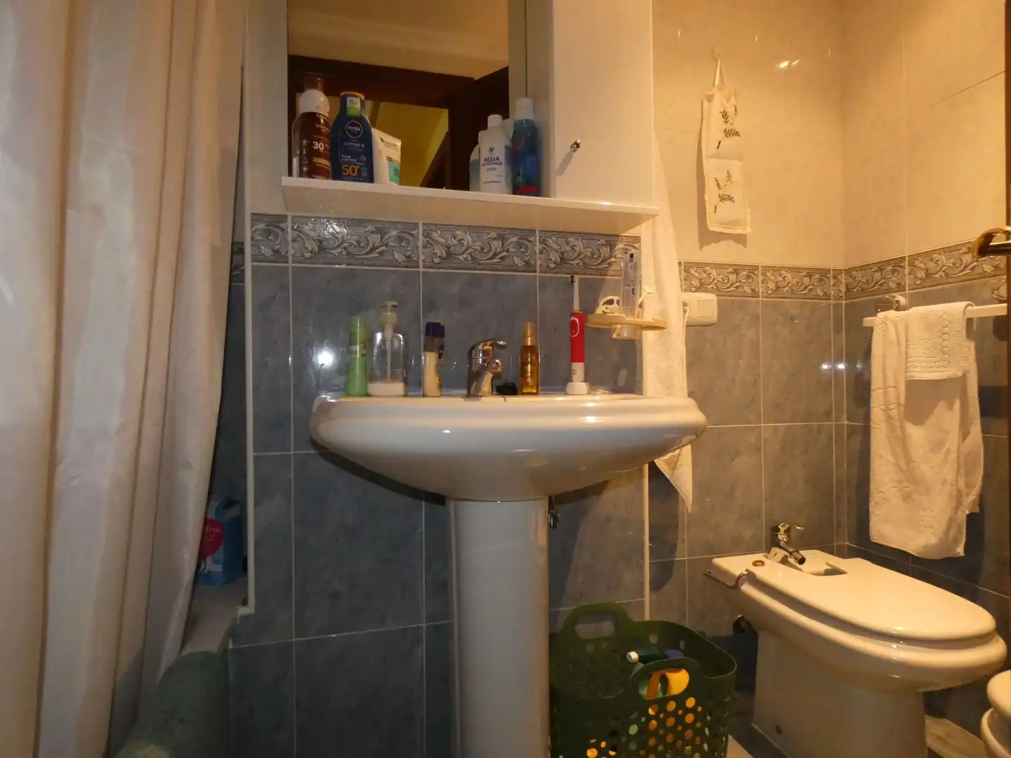 Bathroom of Flat for sale in Nava