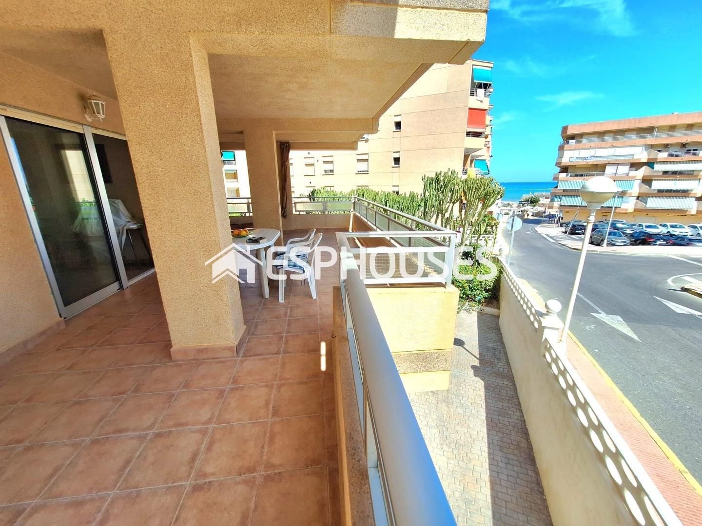 Exterior view of Flat for sale in Guardamar del Segura  with Terrace, Storage room and Furnished