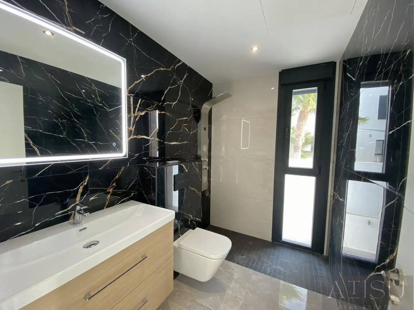 Detached house with terrace for sale in de Londres, imagen 28
