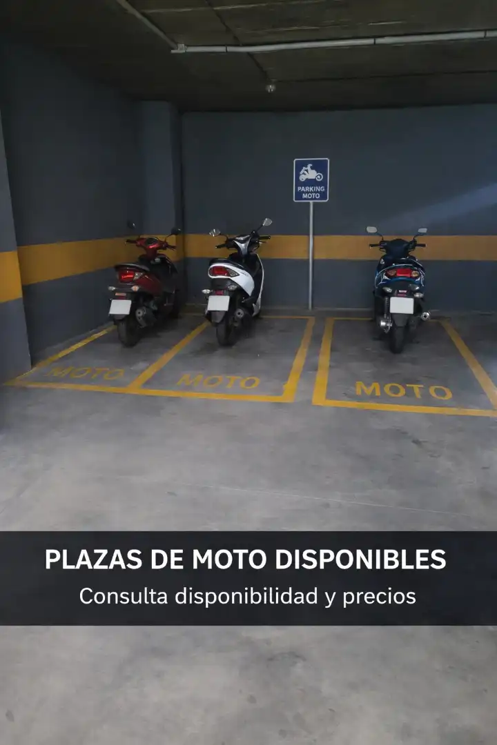 Garage zur Miete in Plaça del Celler, 8, Cementiri Vell