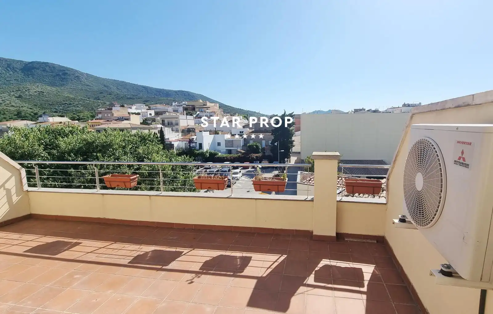 Terrasse von Dachboden zum Verkauf in Llançà mit Klimaanlage, Heizung und Terrasse