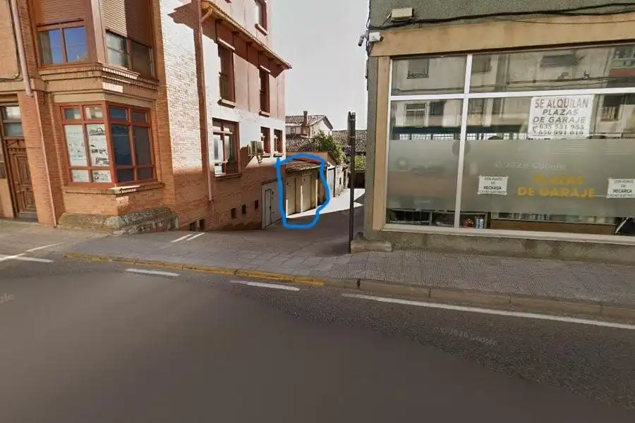 Vista exterior de Garatge en venda en Cervera de Pisuerga