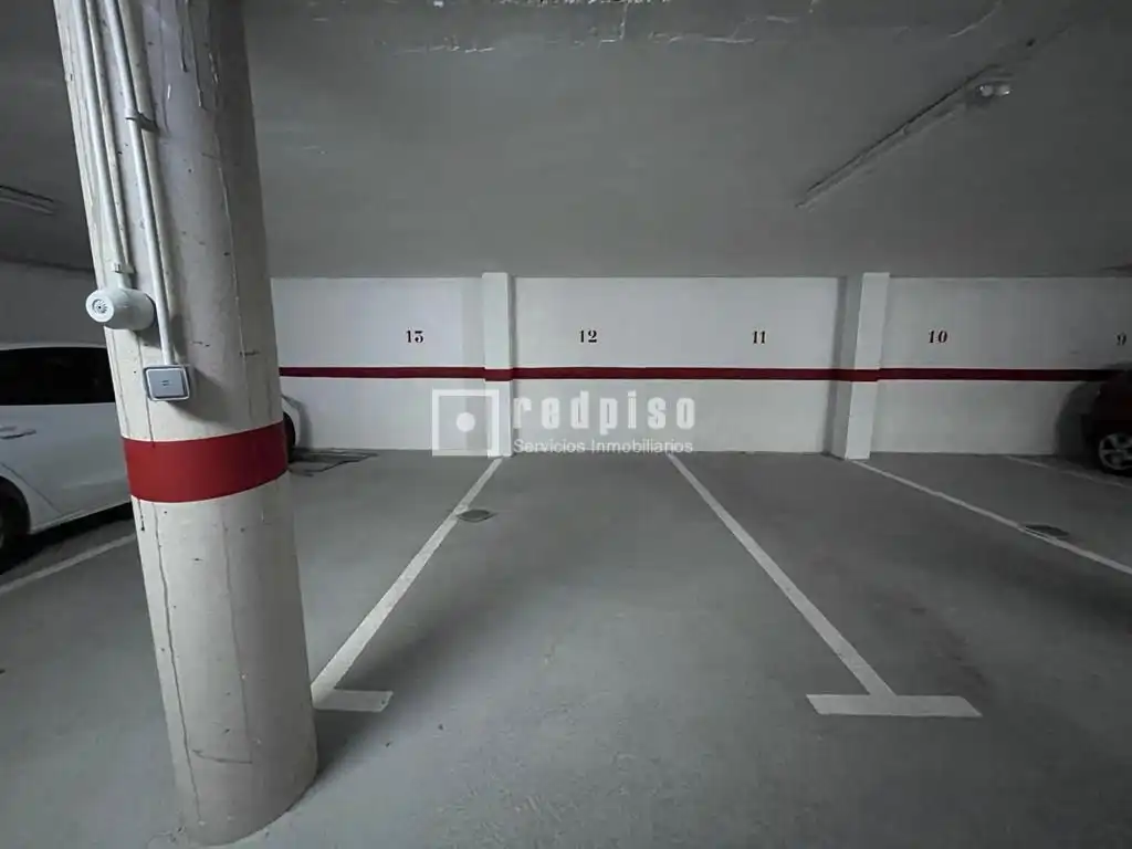 Parking of Garage for rent in Madrid