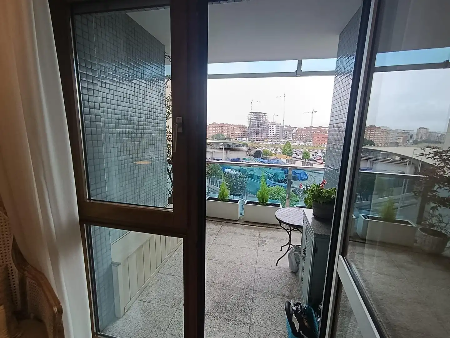 Terrassa de Pis en venda en Gijón  amb Calefacció, Terrassa i Traster