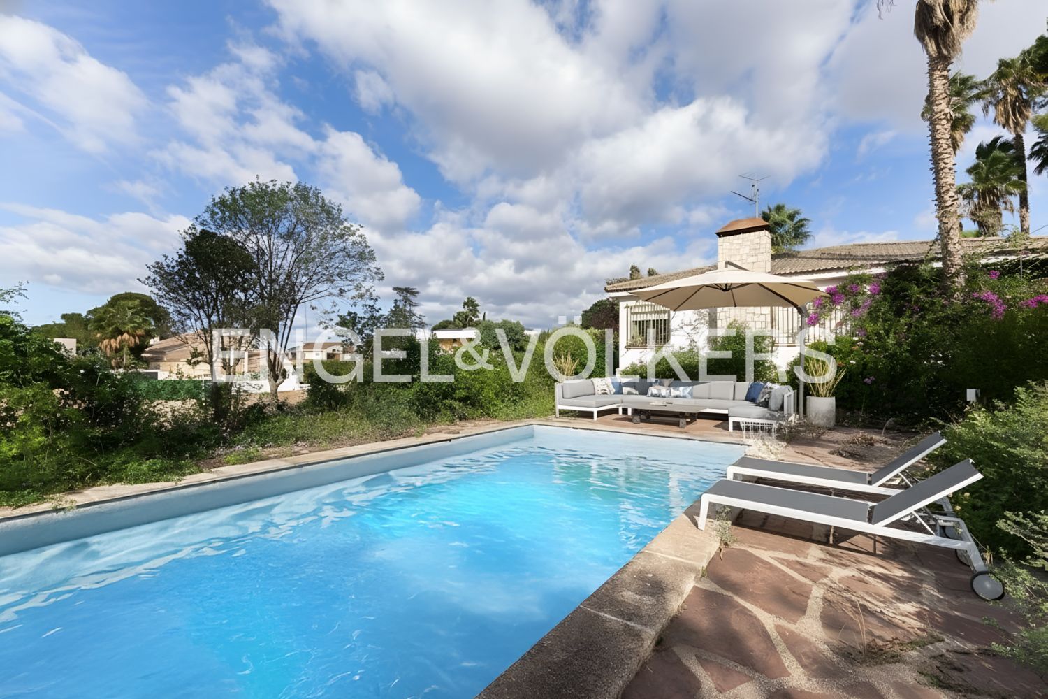 Piscina de Casa o xalet en venda en Paterna amb Calefacció, Jardí privat i Terrassa