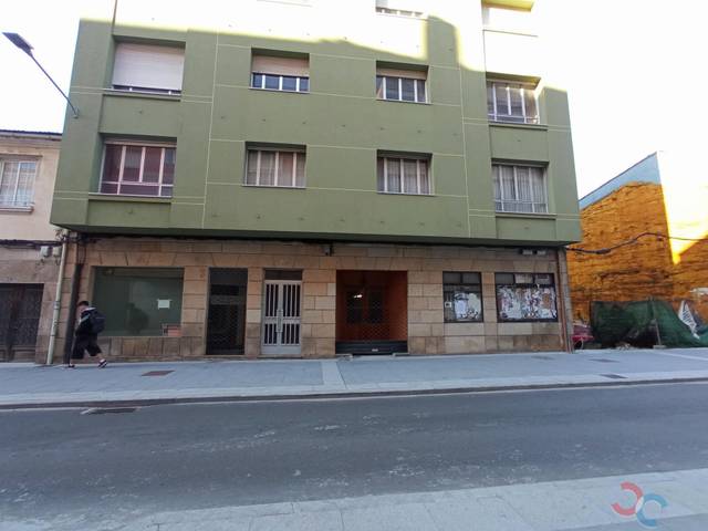 Local comercial en Alquiler en Marín