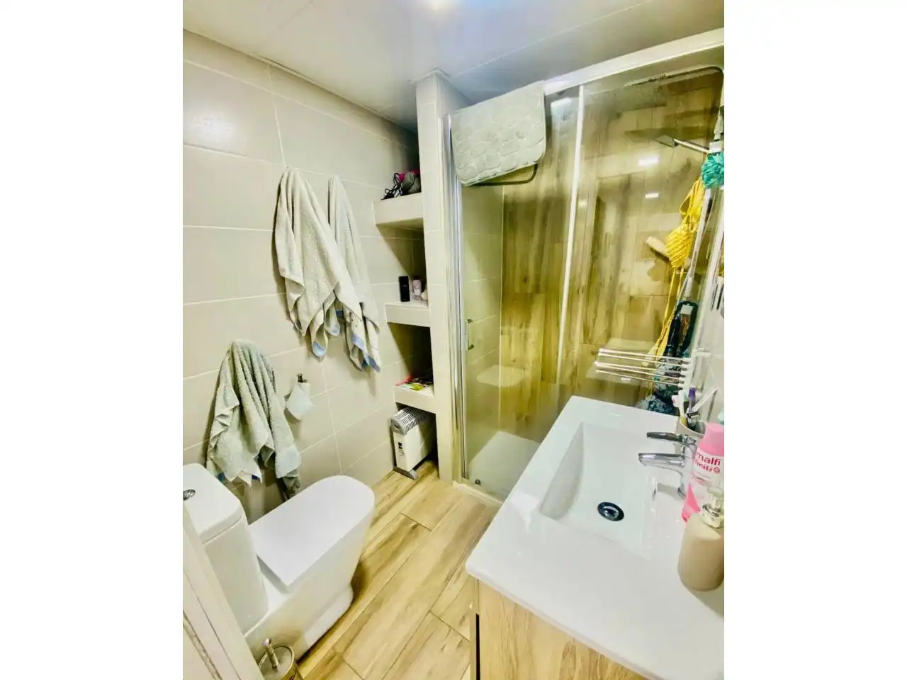 Bathroom of Flat for rent in Rincón de la Victoria  with Air Conditioner, Heating and Parquet flooring