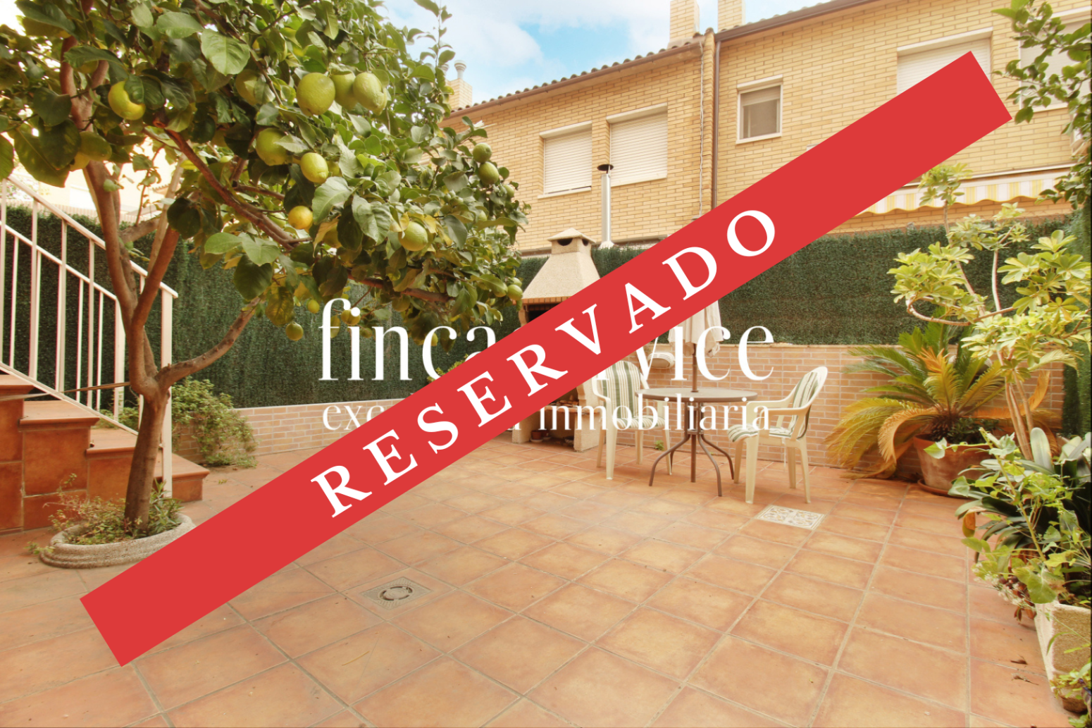 Casa adosada en venda a Sant Vicenç dels Horts - C/Salvador Allende