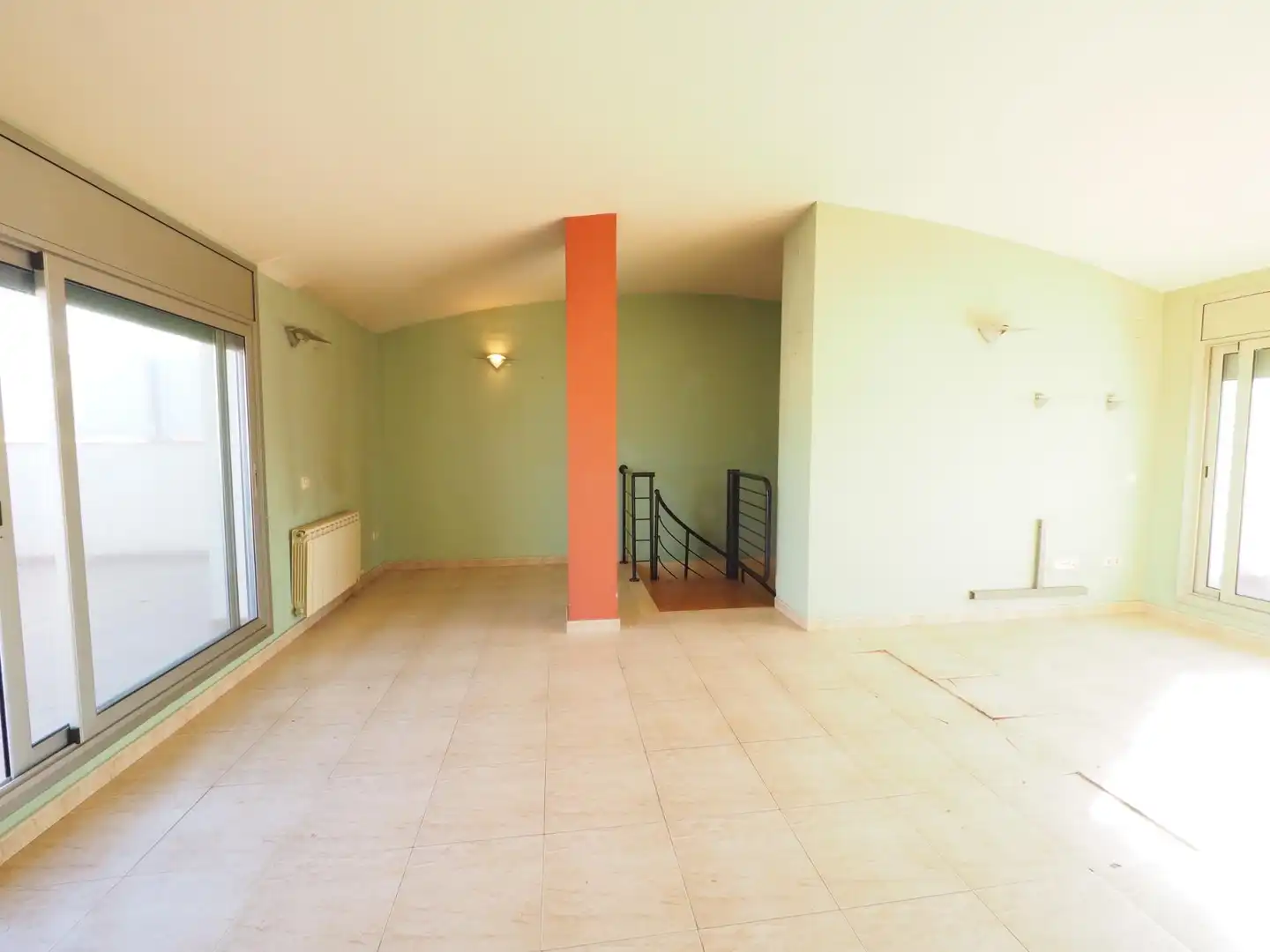 Dúplex en venta en Vilanova del Camí con Terraza, Trastero y Piscina comunitaria