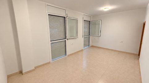 Amplio dúplex de cuatro dormitorios con balcón, ascensor y garaje opcional, imagen 3