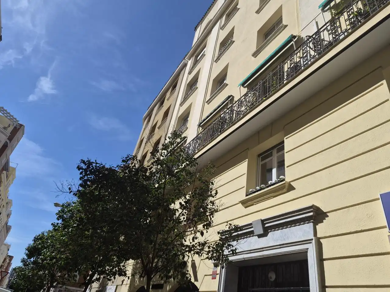 Vista exterior de Piso en venta en Madrid con Aire acondicionado y Calefacción