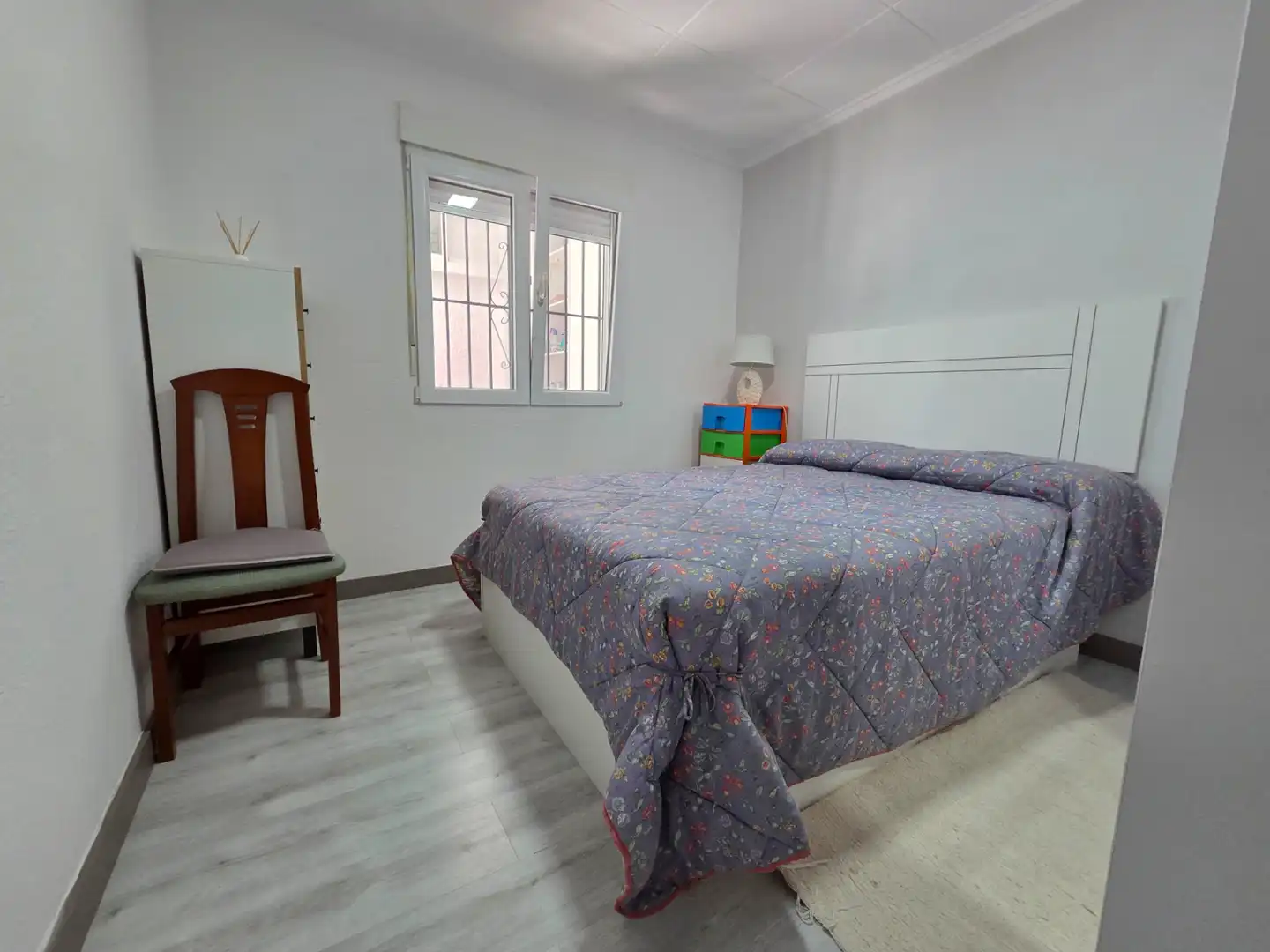 Schlafzimmer von Einfamilien-Reihenhaus zum Verkauf in Torrevieja mit Klimaanlage, Terrasse und Abstellraum
