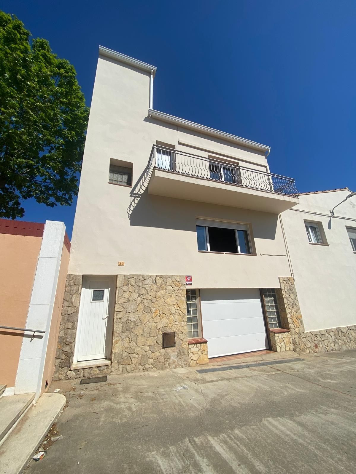 Exterior view of House or chalet for sale in Torroella de Montgrí  with Air Conditioner, Heating and Terrace