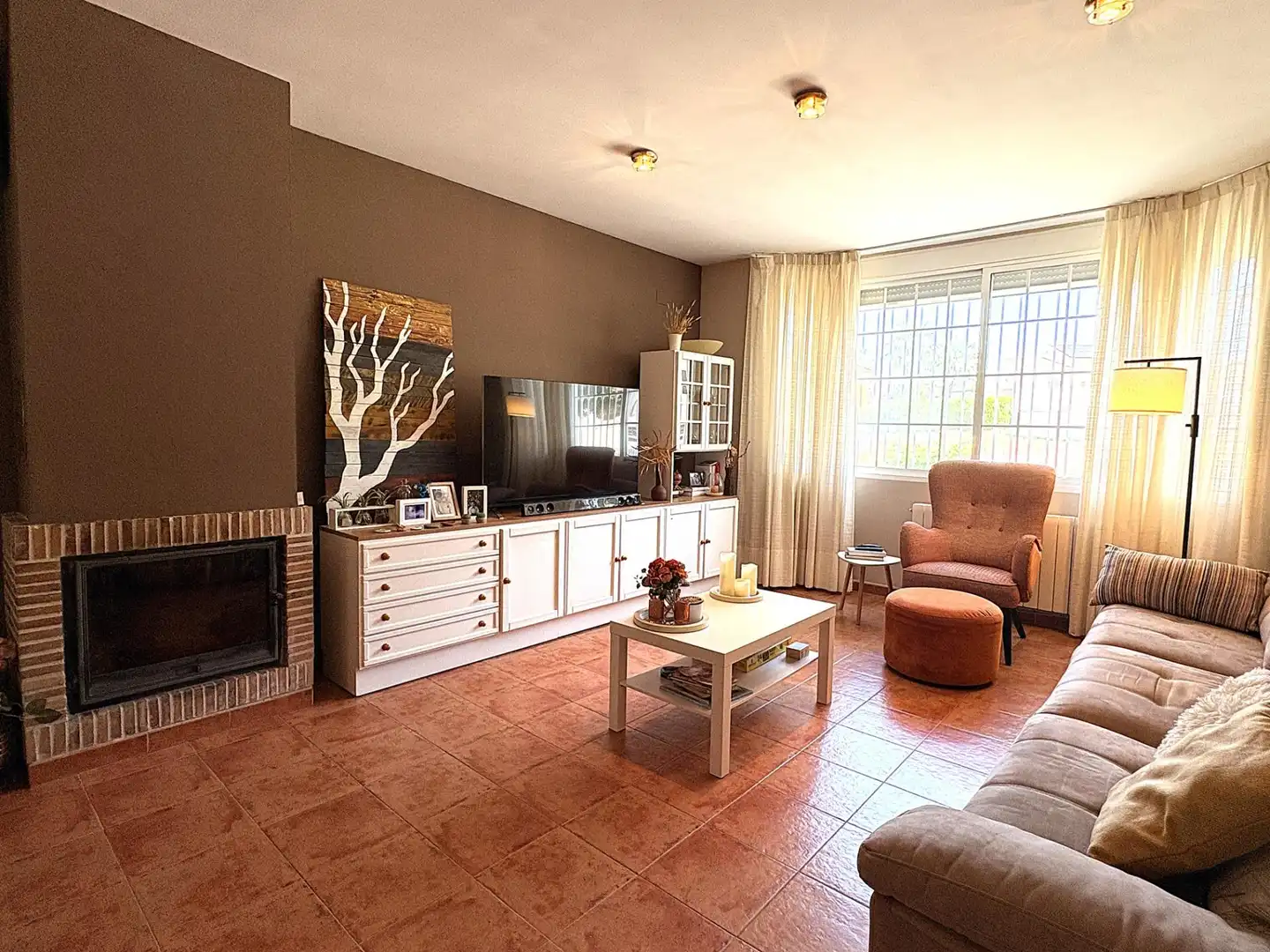 Sala d'estar de Casa o xalet en venda en L'Eliana amb Aire condicionat i Calefacció