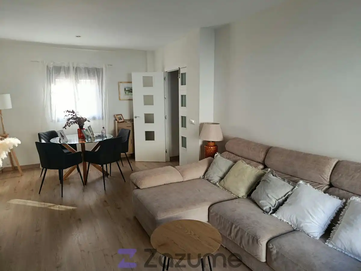 Casa de lloguer a C. de la Azuda, imagen 2