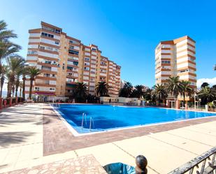 Schwimmbecken von Wohnung miete in Algarrobo mit Klimaanlage