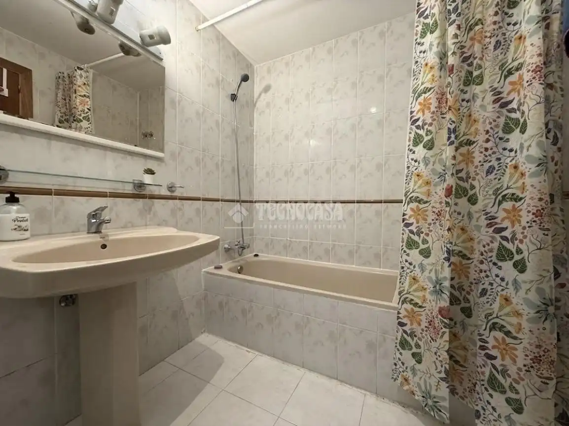 Baño de Piso en venta en Galapagar con Calefacción