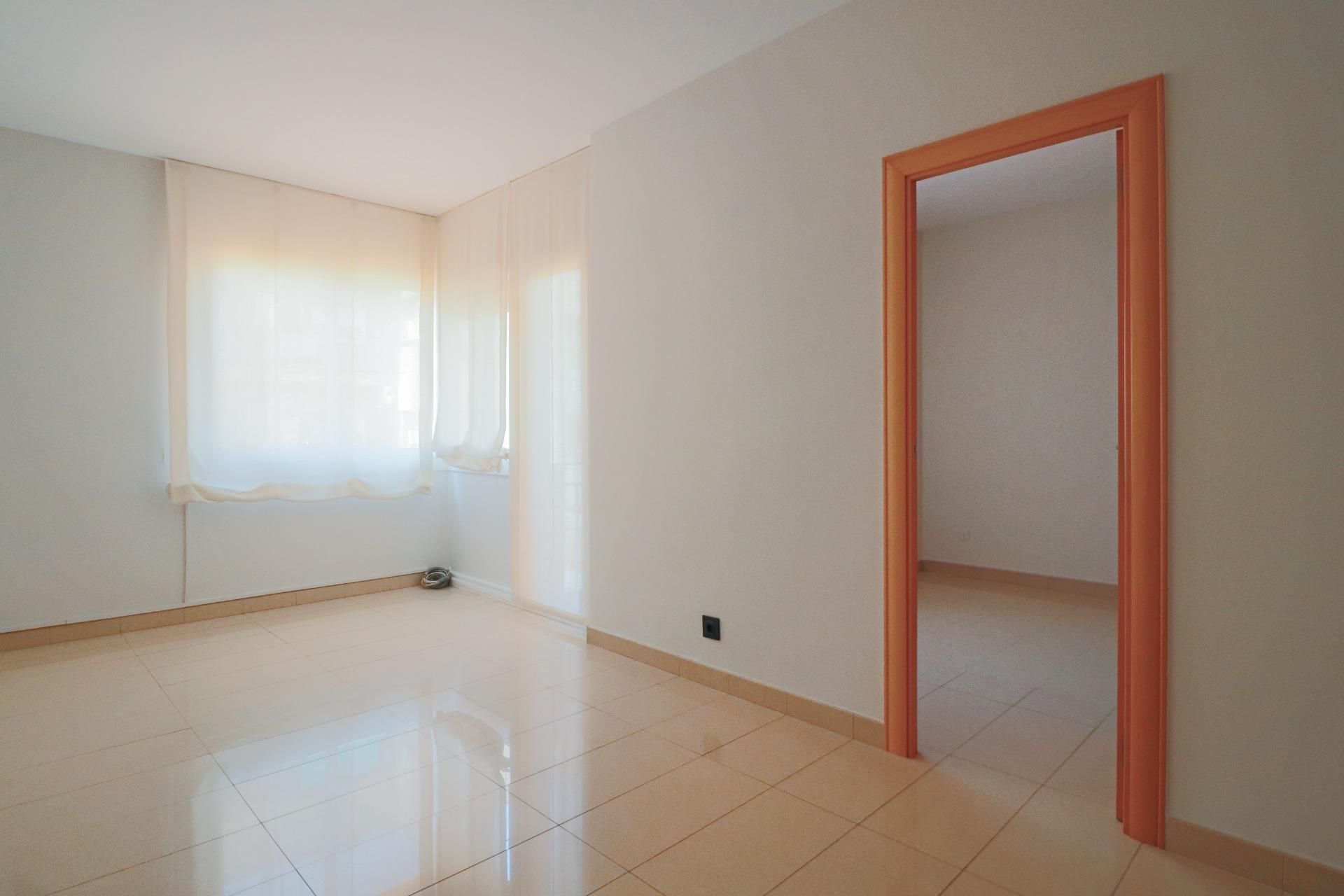 Flat for sale in L'Hospitalet de Llobregat  with Terrace and Balcony