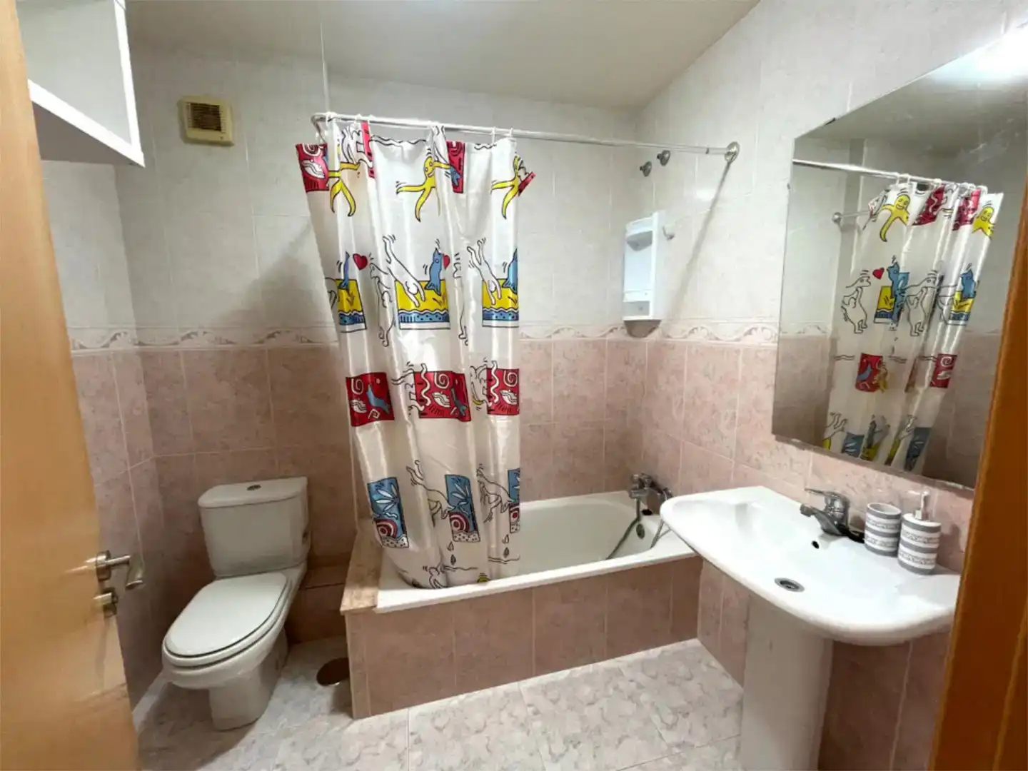 Badezimmer von Wohnung zur Miete in Cedeira mit Privatgarten, Parkett und Möbliert