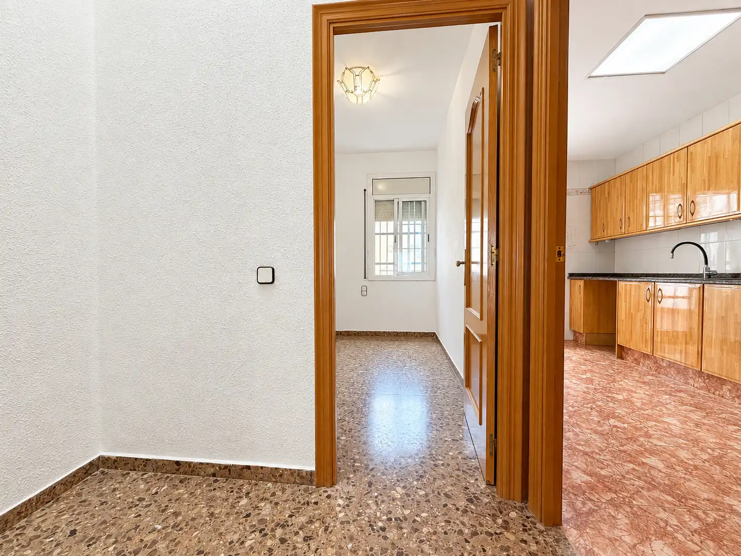 Semi-detached house with terrace for sale in Marianao, imagen 16