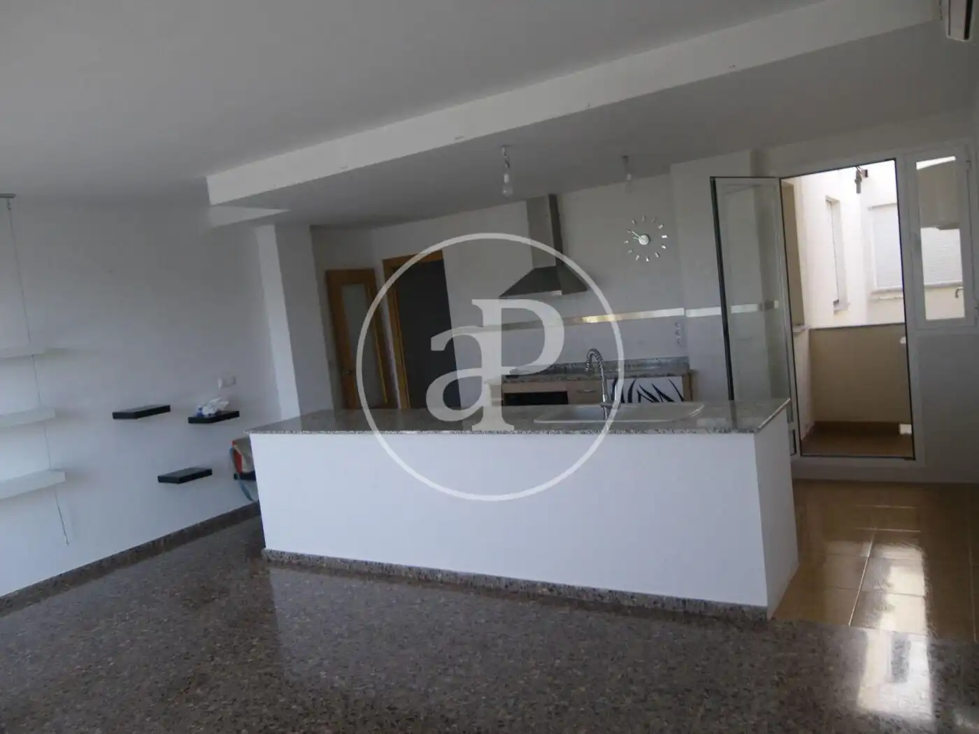 Appartement avec terrasse à louer à C. Marines, imagen 3