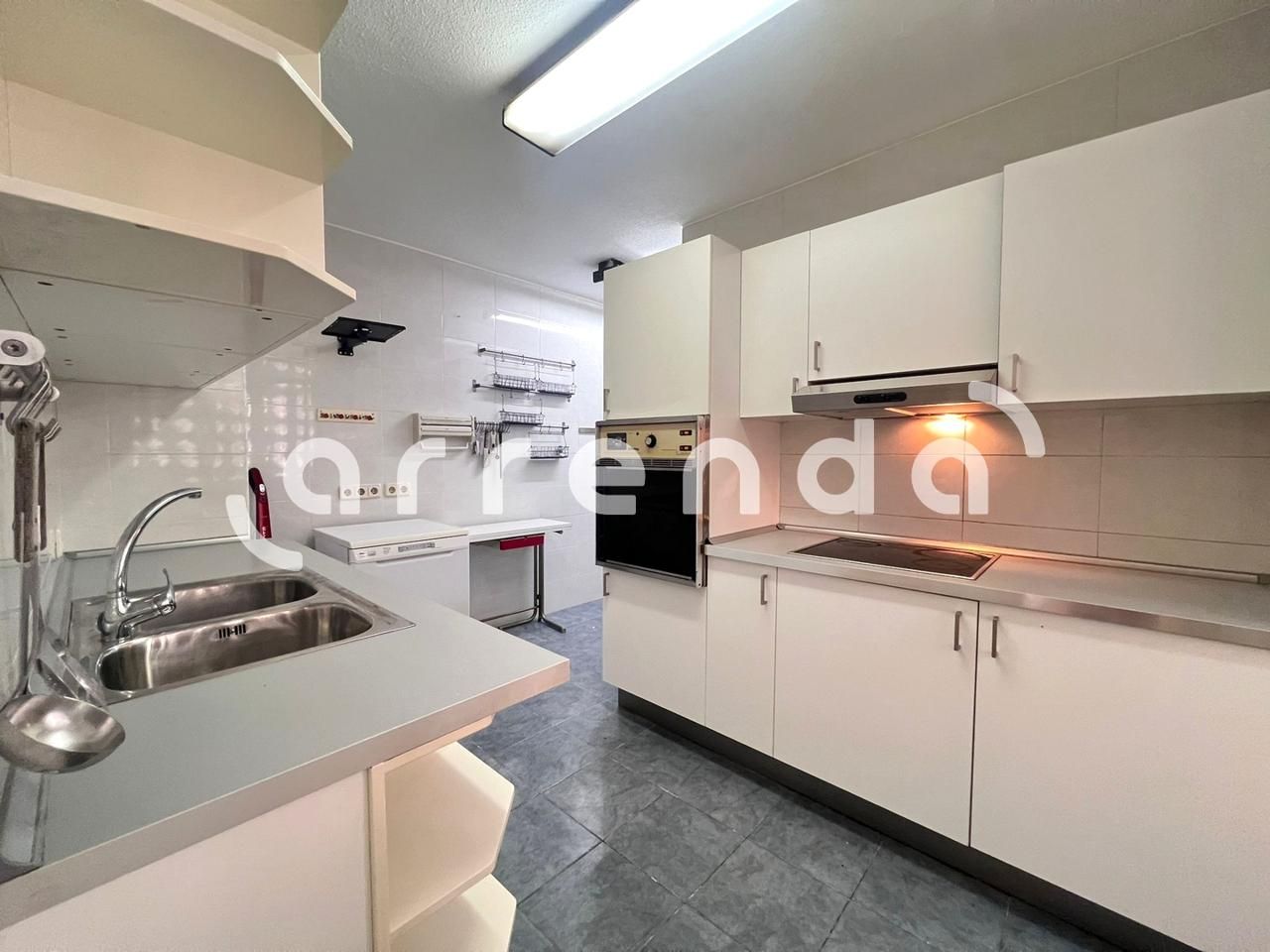Kitchen of Flat to rent in  Madrid Capital  with Heating and Parquet flooring