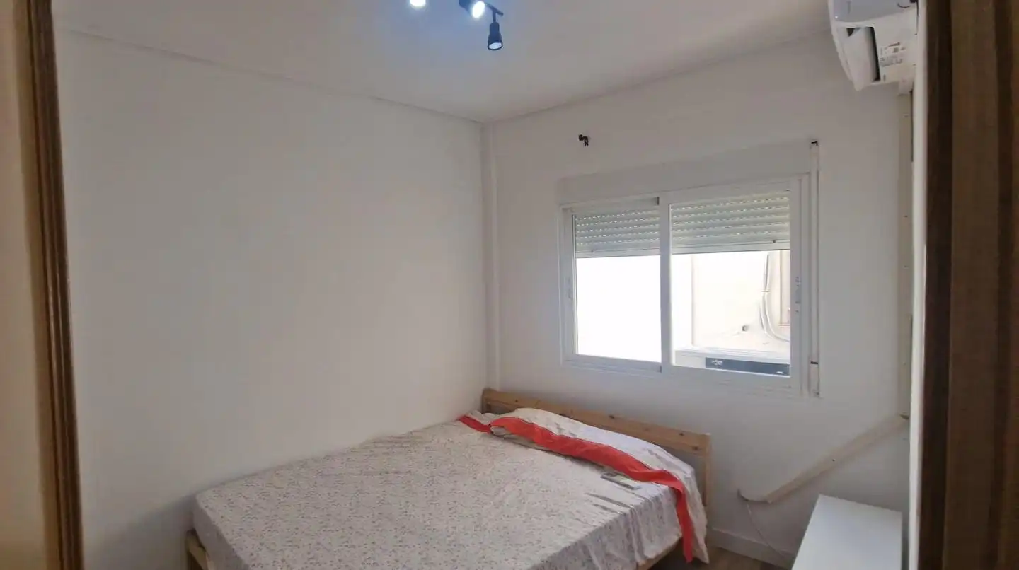 Habitación de Piso en venta en Zaragoza con Aire acondicionado y Calefacción