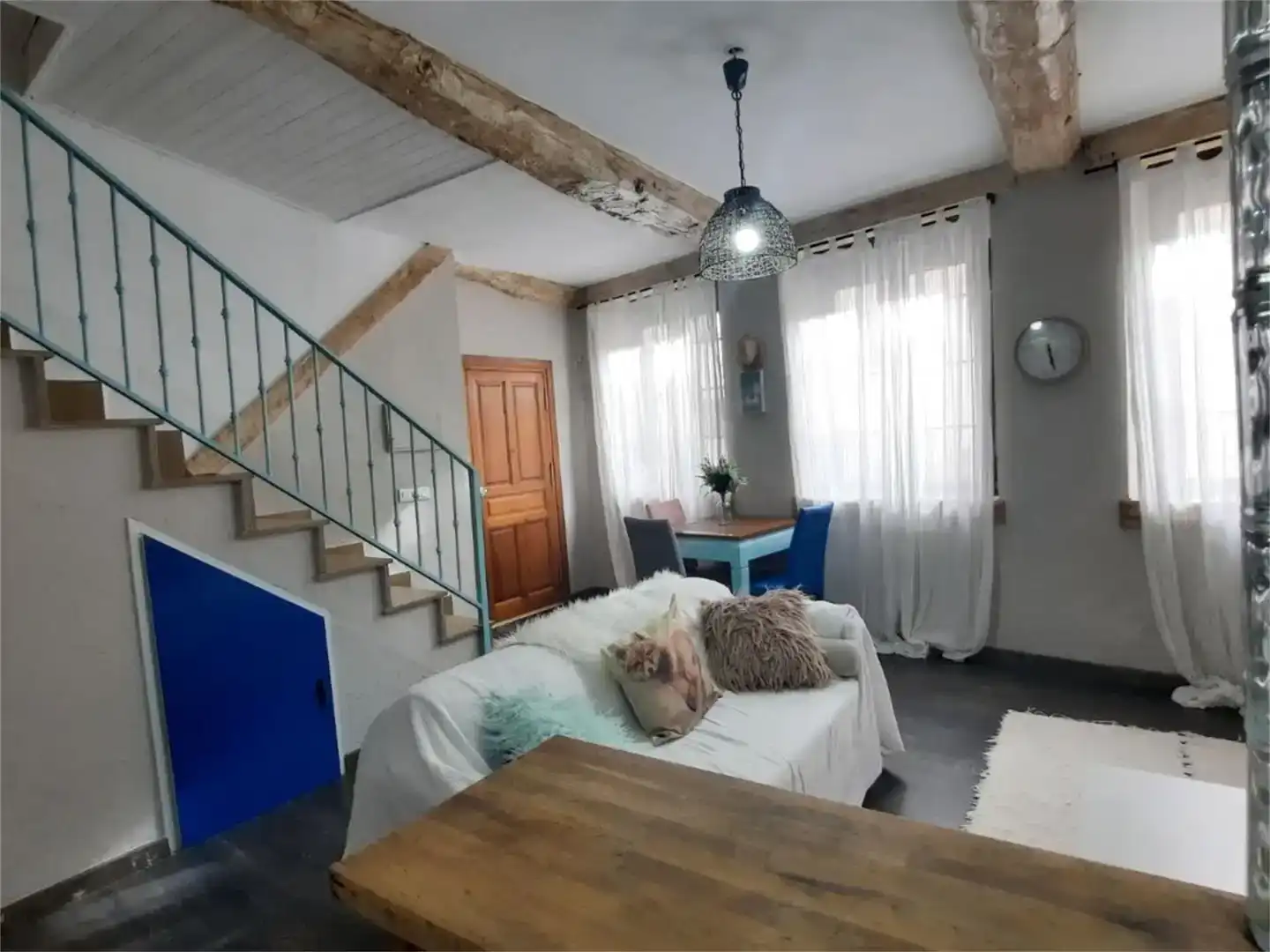 Sala d'estar de Casa o xalet en venda en Béjar amb Jardí privat, Parquet i Traster