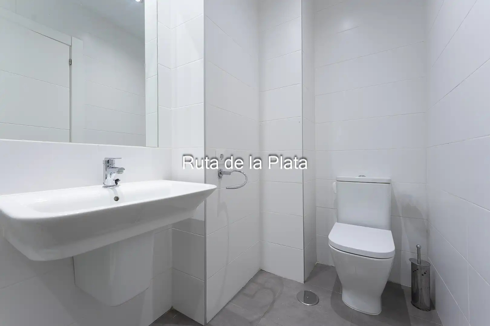 Bathroom of Flat for rent in Zamora Capital   with Heating, Parquet flooring and Oven