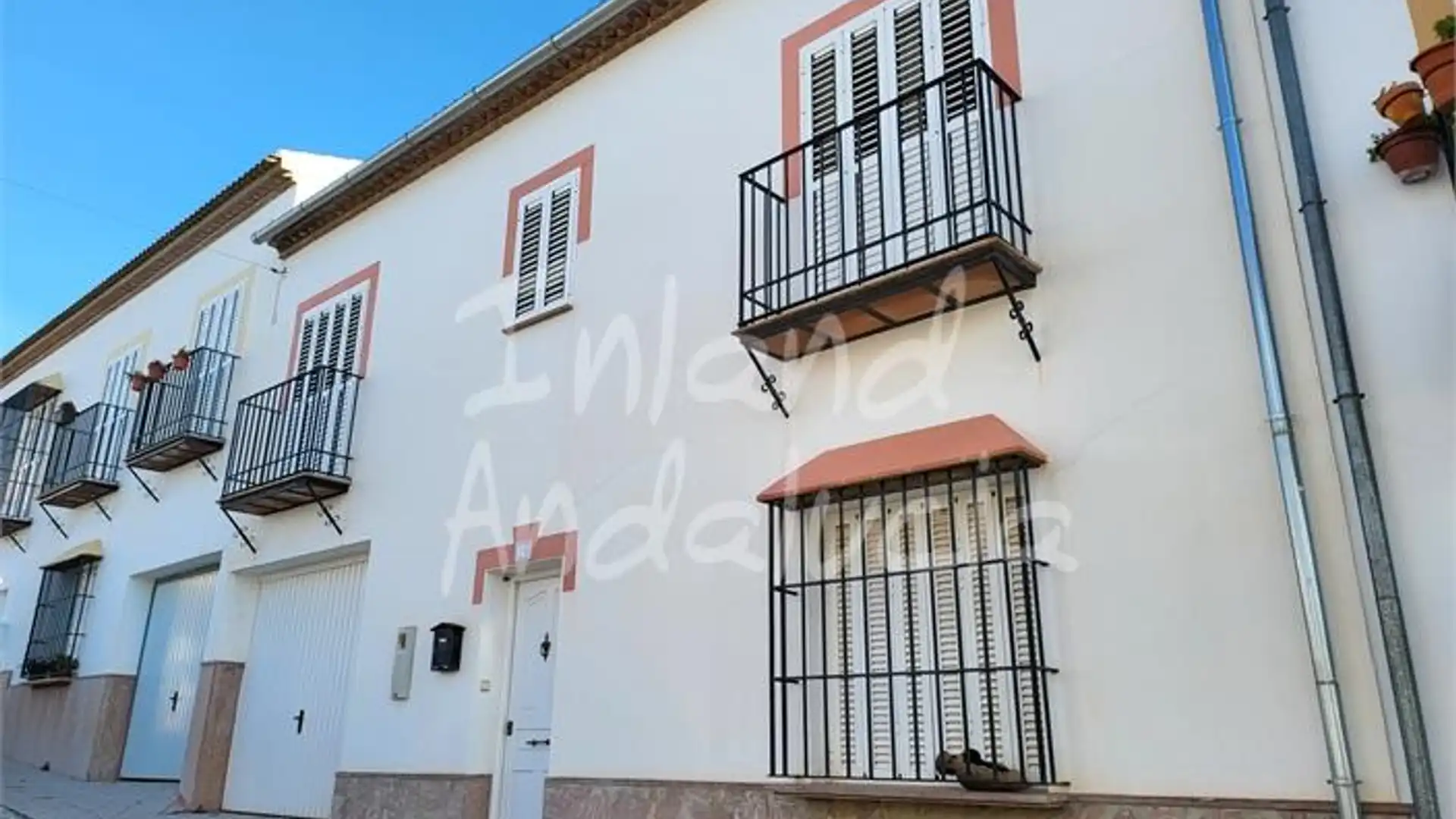 Vista exterior de Casa adosada en venda en Villanueva de la Concepción
