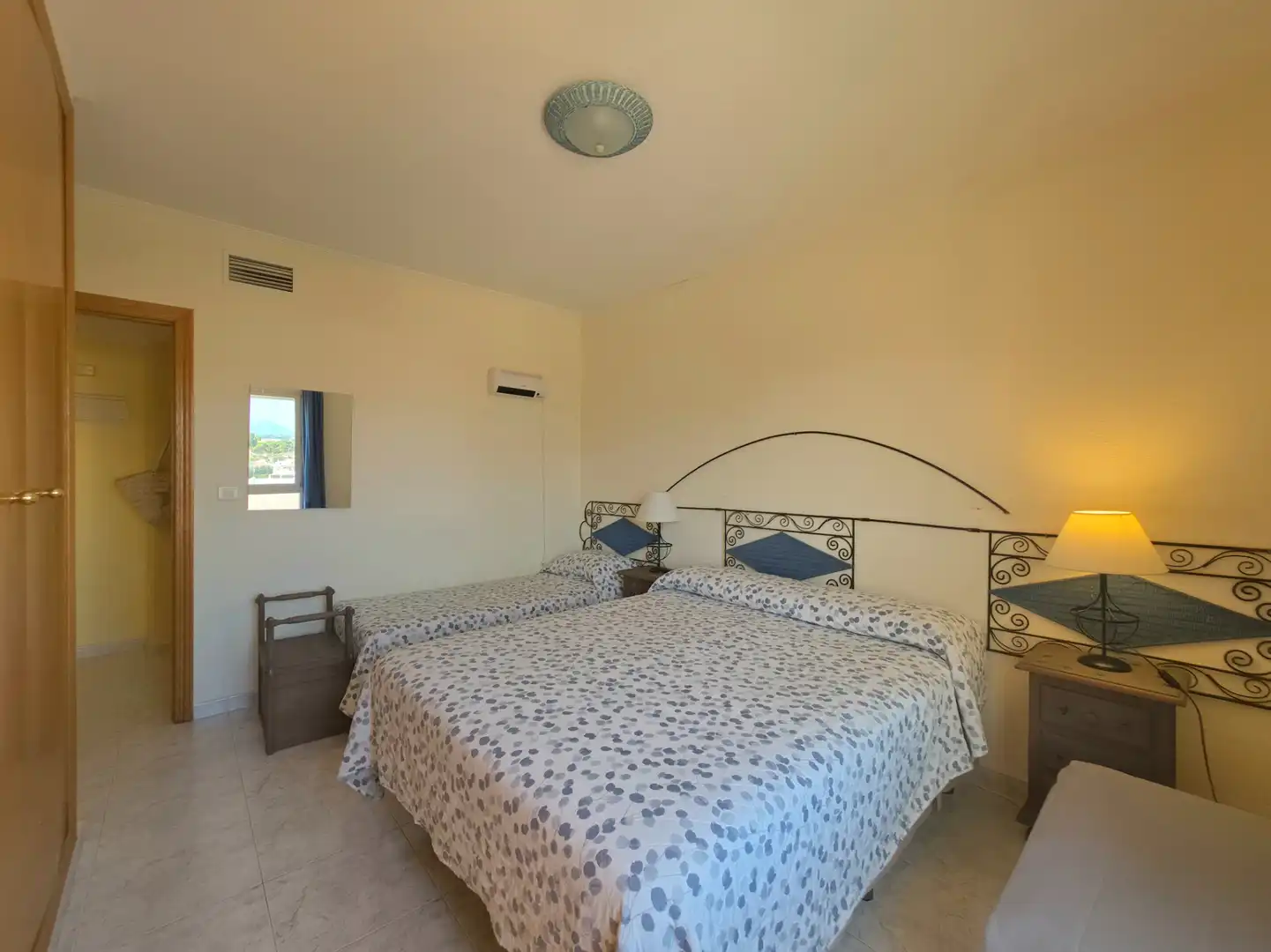 Habitación de Piso en venta en Benidorm con Aire acondicionado, Calefacción y Terraza
