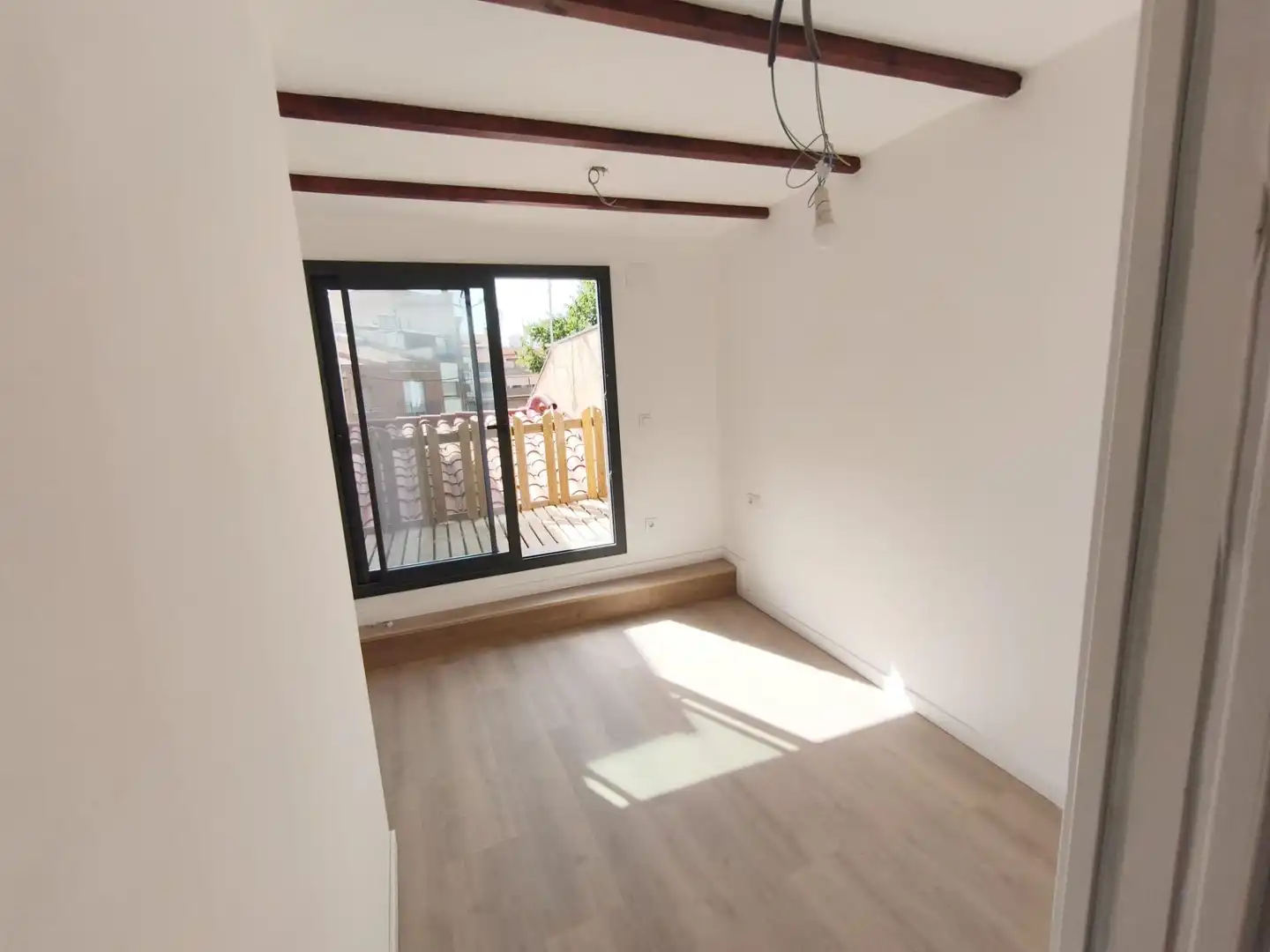 Balcony of Houses for sale in Sabadell  with Air Conditioner, Parquet flooring and Terrace