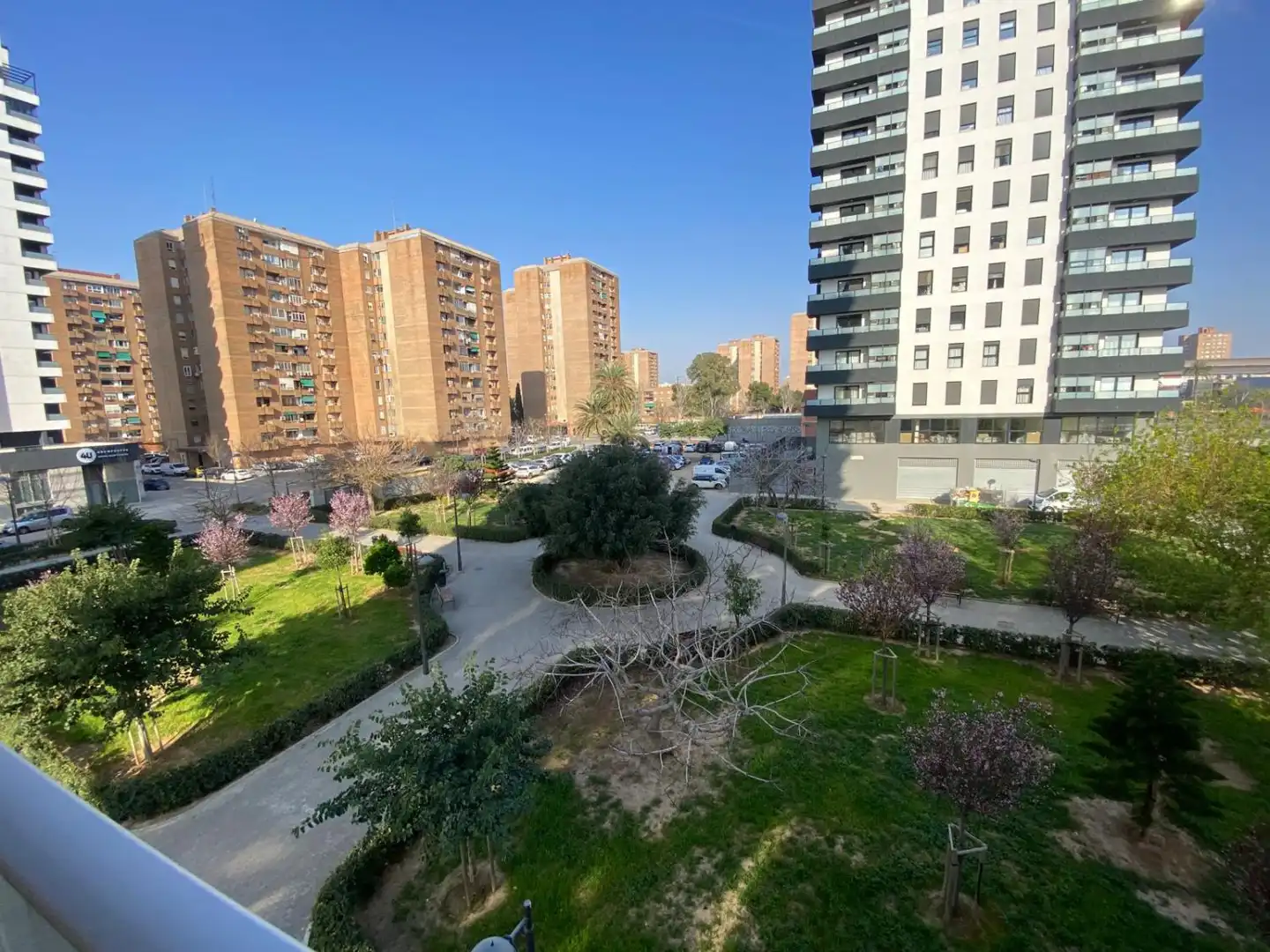 Exterior view of Flat for sale in Valencia  with Air Conditioner, Parquet flooring and Storage room