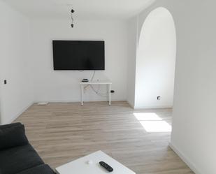 Living room of Flat for sale in Esplugues de Llobregat