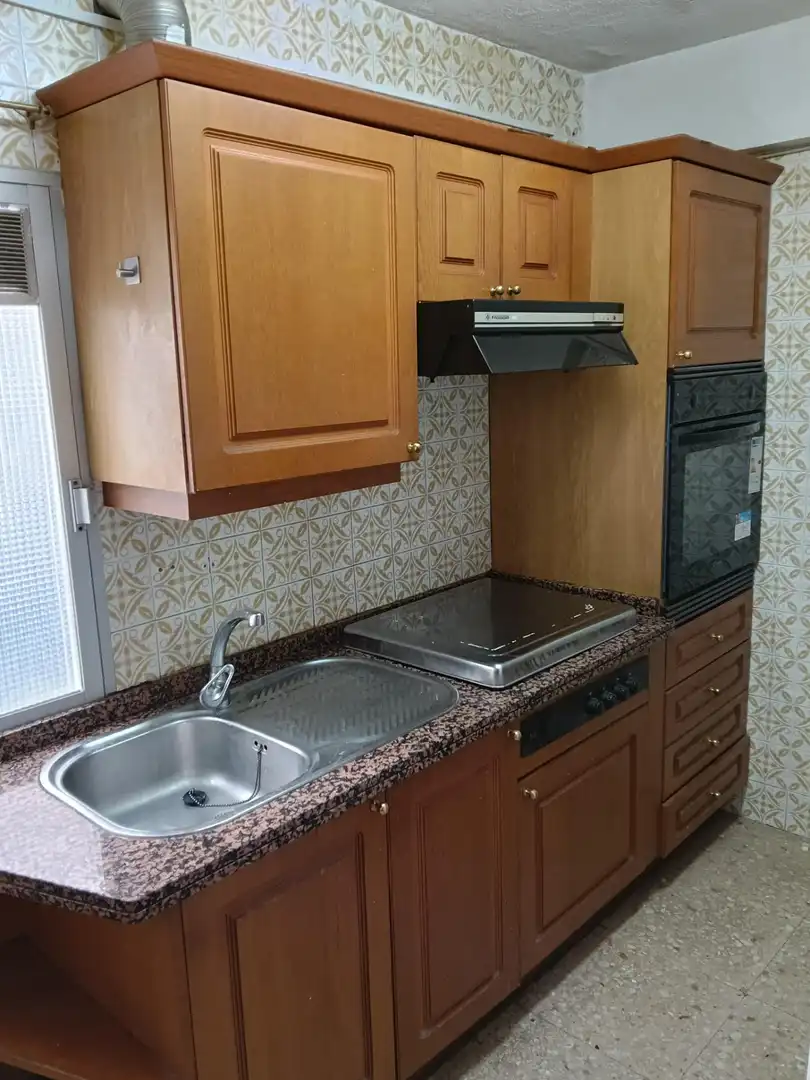 Cuina de Pis en venda en Alicante / Alacant amb Aire condicionat, Terrassa i Moblat