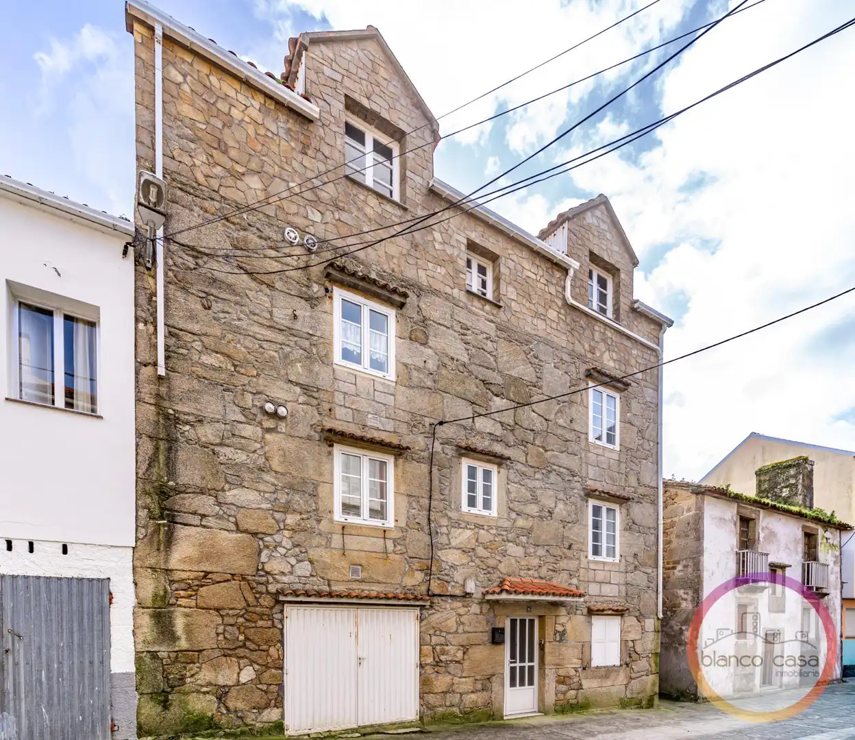 Exterior view of Houses for sale in Laxe  with Heating and Terrace