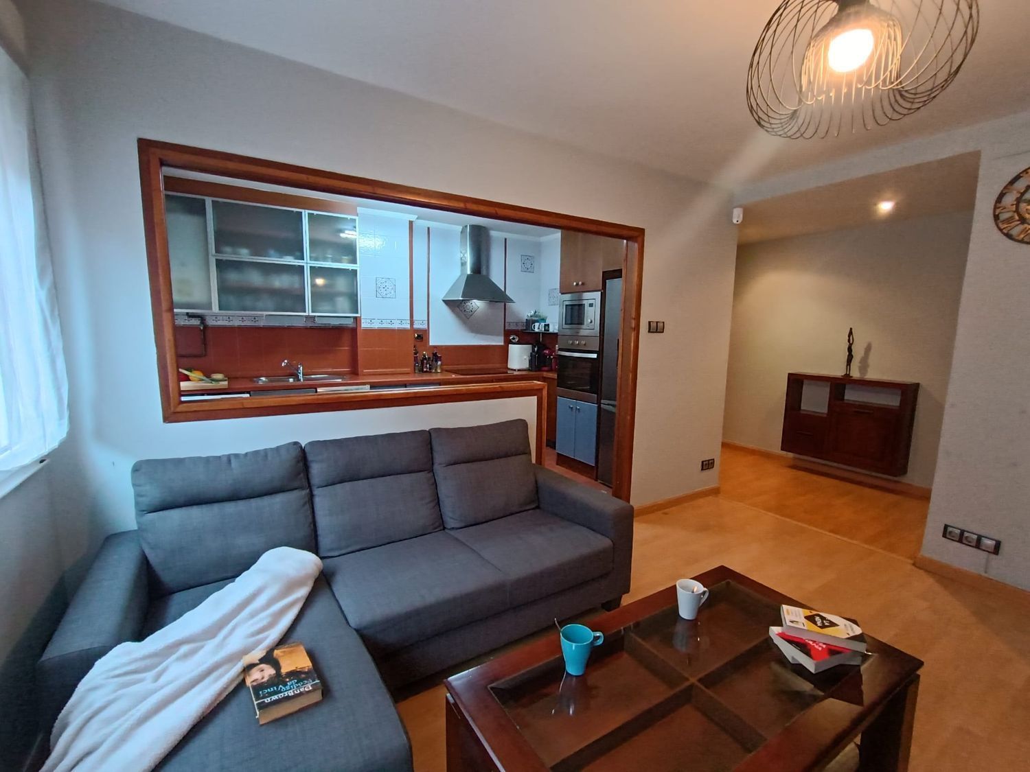 Sala d'estar de Pis en venda en Gijón  amb Calefacció i Piscina