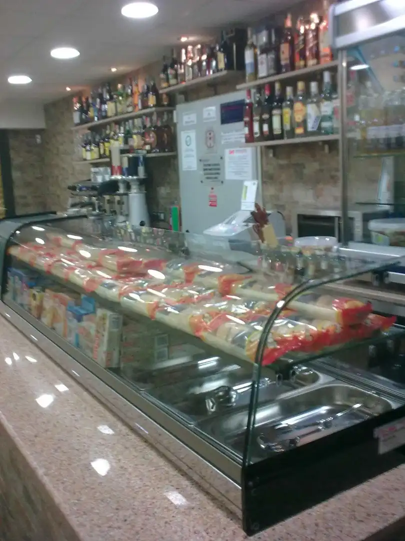 Local comercial en venda a Artigues - Llefià, imagen 3