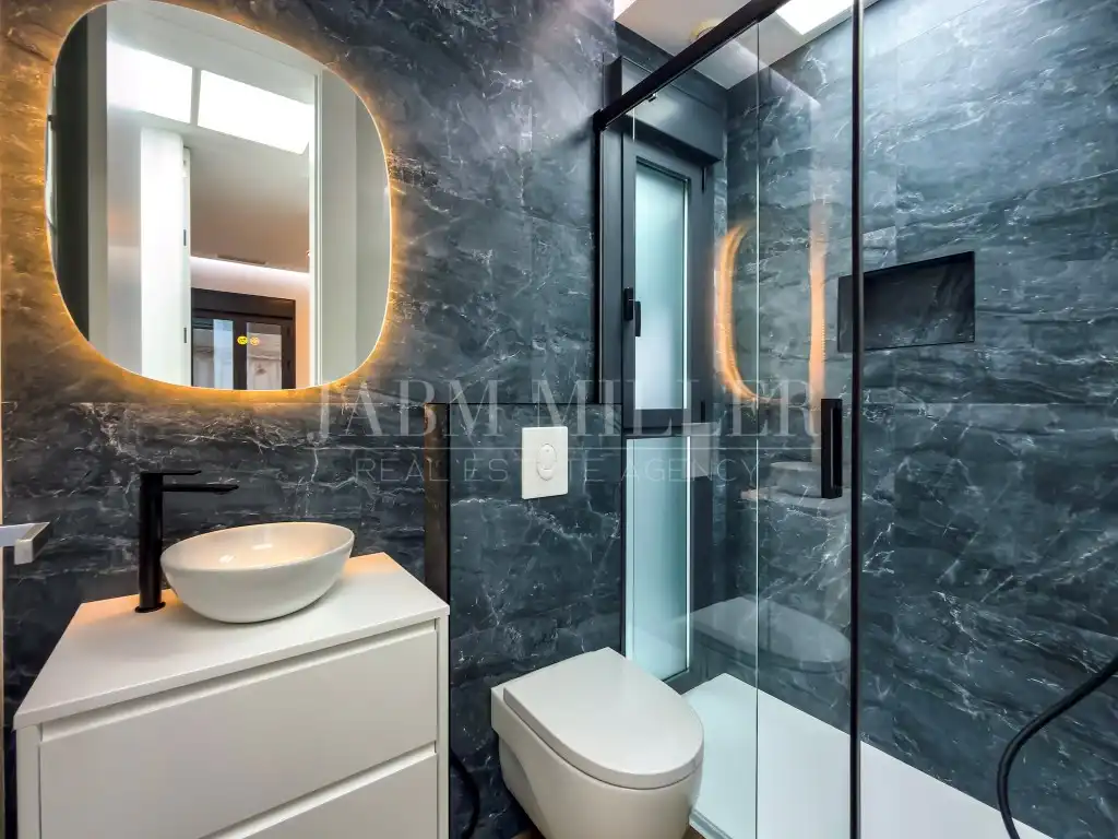 Bathroom of Attic for sale in Elche / Elx  with Air Conditioner, Heating and Terrace