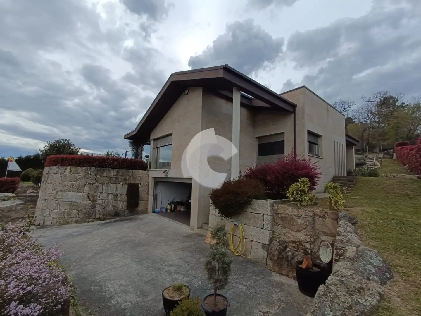 Exterior view of Houses for sale in Toén  with Private garden