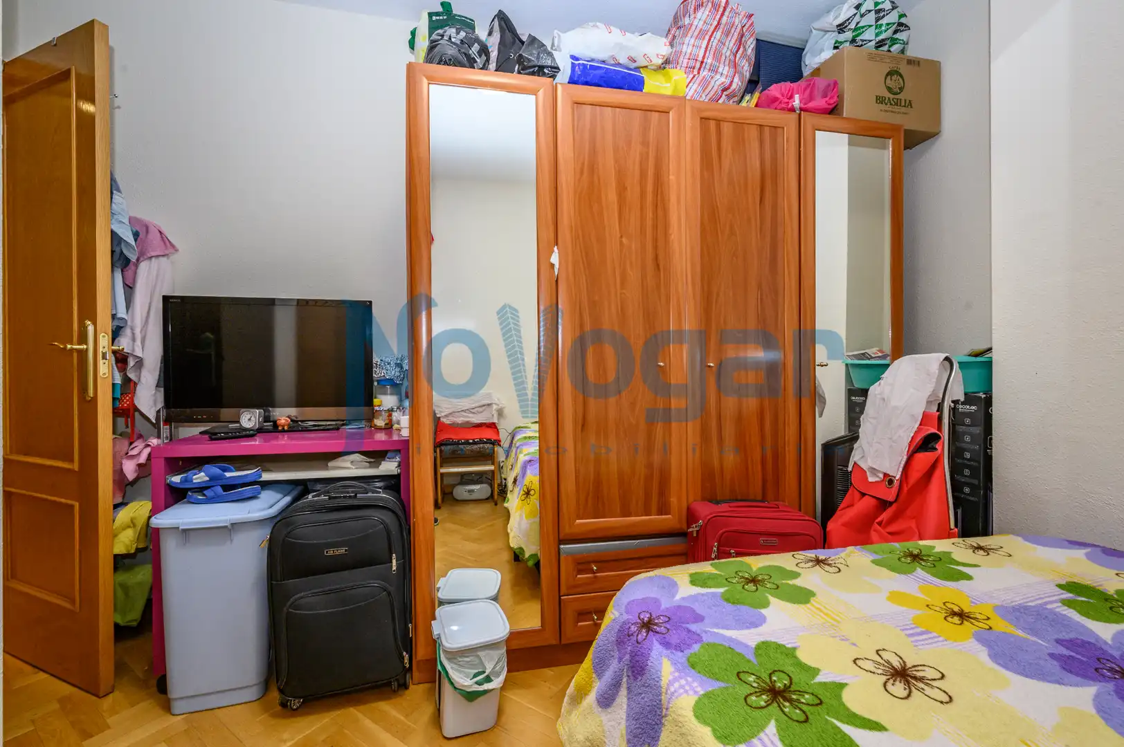 Bedroom of Flat for sale in Madrid  with Air Conditioner, Heating and Community pool