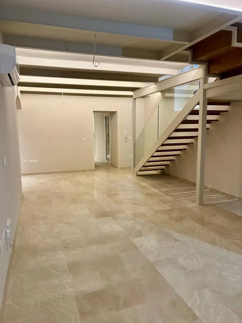 Dúplex de alquiler en Granada con Aire acondicionado y Alarma