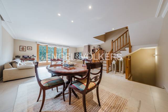 Casa adosada en Venta en Arans - La Cortinada