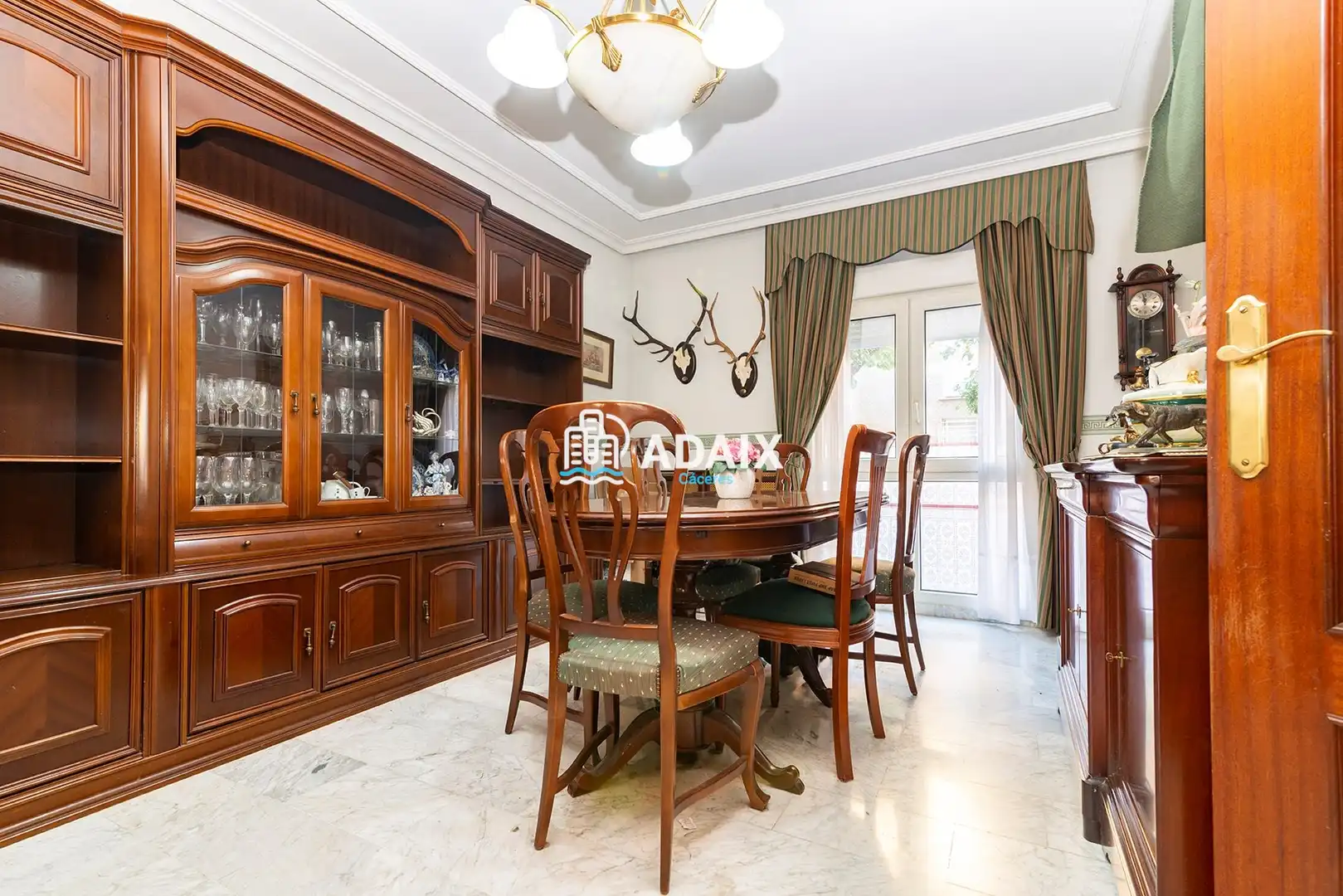 Chalet con terraza en venta en C/ ESCORPIO, imagen 8