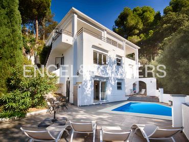 Haus mit Pool zum Verkauf in Carrer Murillo