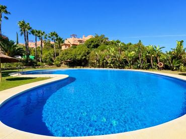 Attique avec piscine à vendre à Casares Golf - Casares del Sol