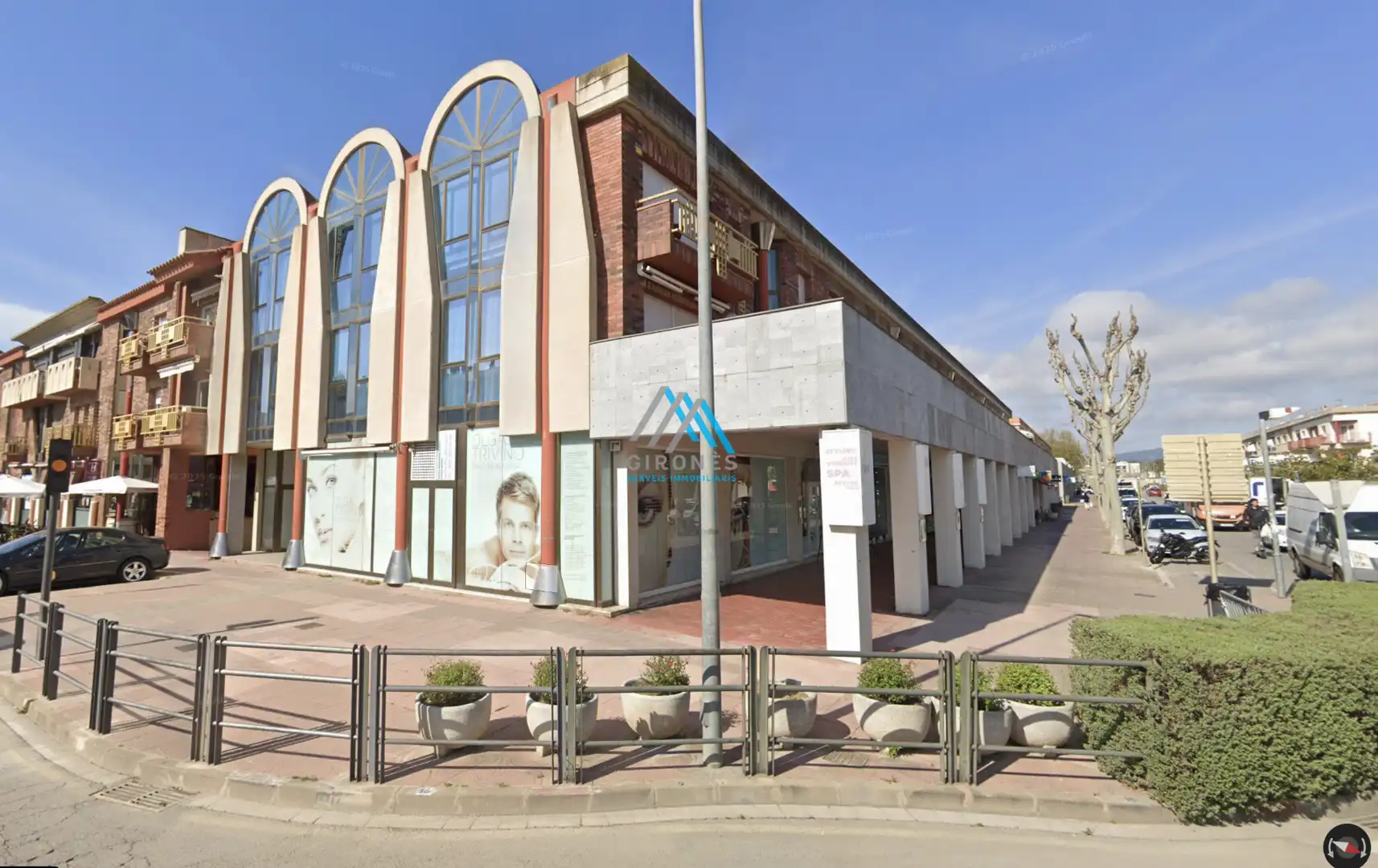 Duplex with terrace for sale in Av.Catalunya