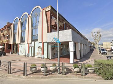 Dúplex amb balcó en venda a Av.Catalunya